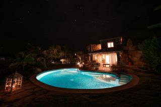 Villa Bougainvillea con piscina e giardino privato a pochi passi dal mare - Castiadas - 9