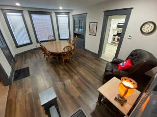 Red Door - The London Maisonette - 7