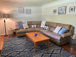 Little House by the Lake - Hartwell - 1