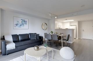 Apartment Just Steps from Ballston Subway Station - Arlington - 1