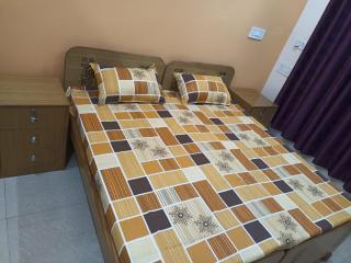 Anant Paying Guest house - Ayodhya - 9