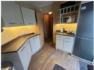 Spacious & welcoming 6th Berth Caravan California Cliffs Holiday Park, Norfolk Coast - 7