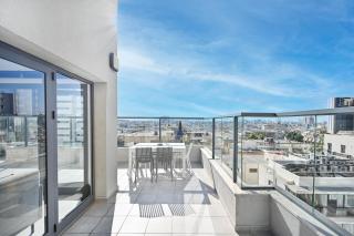 Modern 3 BR Penthouse with Jacuzzi in Rothschild Blvd by HolyGuest - 4