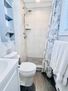Stunning 2BR/2BA Bayfront Retreat - Ocean City - 8