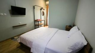 Nez's Guesthouse Syariah - Borobudur - 5