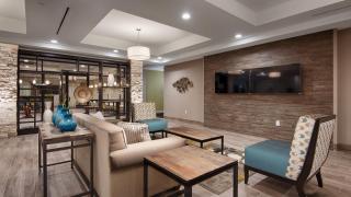 Best Western Plus College Station Inn & Suites - 2