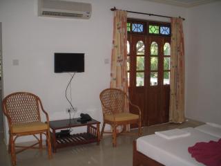 D'souza's Holiday Homes - Marmagao - 9