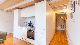 Eccentric Mouzinho Mezzanine by LovelyStay - Porto - 9