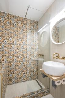 Downtown Location Apartment - Amazing Terrace - Bucarest - 3