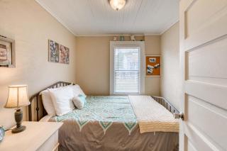Saltair Creek Cottage - Meredith Lodging - Rockaway Beach - 1