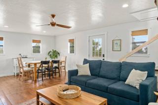 Das Grun Haus With Private Hot Tub - Fredericksburg - 1