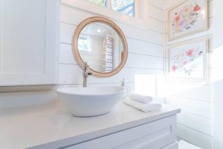 Walnut Horizon Tiny Home With Observation Deck - Luckenbach - 5