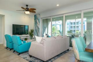 One Particular Harbour 392-201 - 3