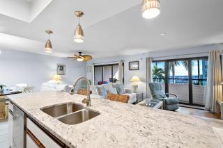 Bayview Condo B - Bradenton Beach - 1