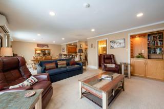 Two-Bedroom Apartment - Park City - 8