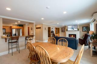 Two-Bedroom Apartment - Park City - 6