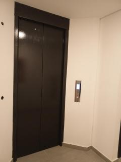 Soul Santa Bárbara, Top location, Caminando al Centro Comercial Unicentro, Suite de 20mts2, Cómoda cama Queen Size, Netflix y Wifi de fibra óptica con Coworking y Gym en el edificio - 1