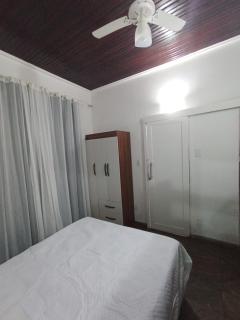 EXCELENTE CASA COM GARAGEM E 3 QUARTOS sendo 1 SUÍTE NA PRAIA DOS ANJOS A 5 min A PÉ DO PIER DOS BARCOS - Arraial do Cabo - 2