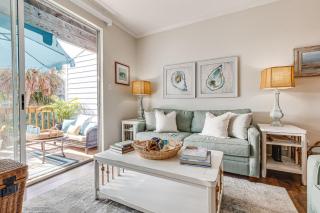 Updated Dauphin Island Condo with Pool and Gulf Views! - Dauphin Island - 4