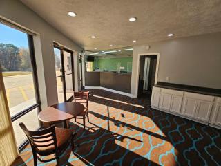 TRAVEL INN - Brandon - 7