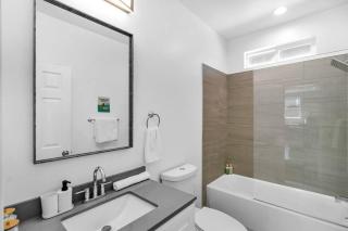 Plush Getaway with Hot Tub & Bay Area Views - Pinole - 8