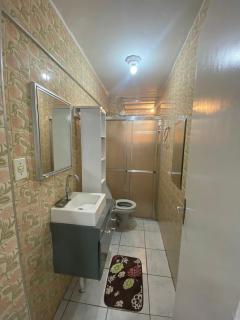 Apartamento kitnet pé na areia praia Ocian - Praia Grande - 2