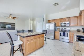 Spacious Phoenix Vacation Rental with Private Pool! - Phoenix - 4