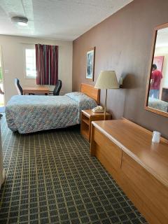 Aaron Motel - Portland - 1
