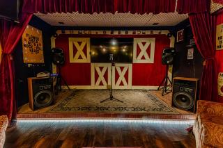 The Honky Tonk Cabin - 3