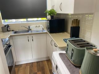 Light filled apartment near north one mile - 7