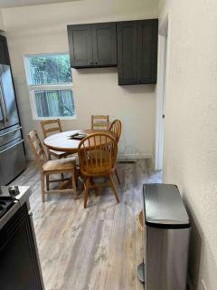 Bumblebee House - Oakland - 4