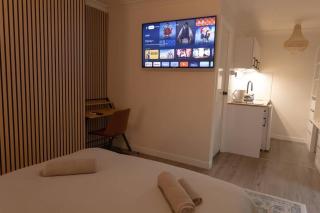 Peaceful Studio Close to shops, motorway, national forest & koalas! - 5