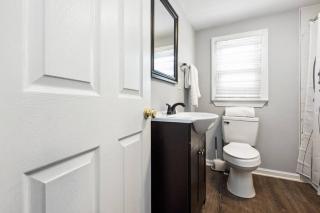 Charming Cottage in Central Location*Near BWI* - Ellicott City - 3