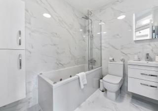 Central Charm: Stylish & Comfy 2BR Flat in Central - Londra - 6