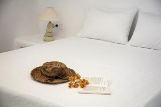 Irida Vacation Suites - 9