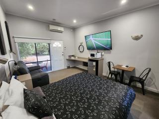 Motel24Seven and Apartments - Sale - 4