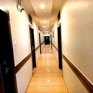 GATEWAY INN - Bombay - 8