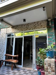 Seaslugs Travellers Inn - El Nido - 8