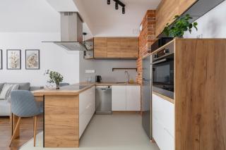 Near EXPO Cracow Elegant Apartment by Noclegi Renters - 2