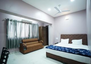 Hotel Aarti Celebration - - 2