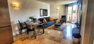 Marbella 2000. Spacious Apartment on the Promenade. - Marbella - 0