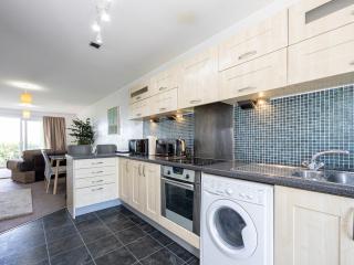Pass the Keys Balcony Apartment by Etihad & Coop Live Arena - Manchester - 9