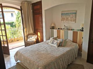 GASABRA Villa avec piscine au Domaine de Font Mourier à 5km de Saint Tropez pour 6 personnes - Cogolin - 4