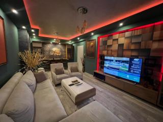 Luxurious Apartment with City View - Pristina - 0