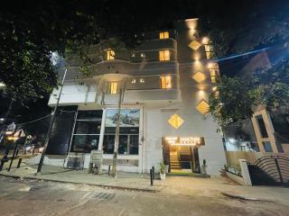 Sanctum Suites Richmond Road Bangalore - Bangalore - 1