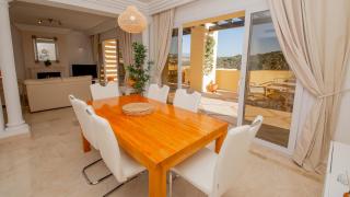 Majestic Hills 5 7 - 6