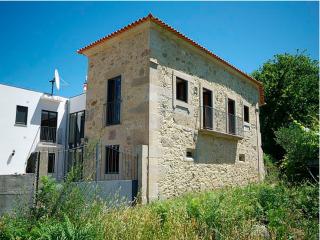 Beautifully Restored Ponte De Lima Farm House 6 Bedrooms Quinta Fornelos Private Pool & Surrounded By Hectares Of Vineyards - Ponte de Lima - 1