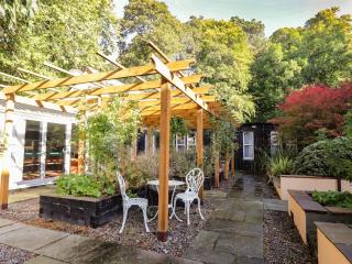 The Secret Garden at Old Drynie House - Self Catering - 8