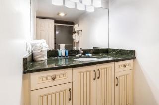 OF Escape, Full Kitchen, 1st Floor, King Bed - 5