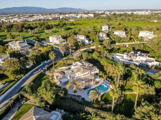 Alcore Luxury Golf Villa at Alto Golf Alvor - Alvor - 4